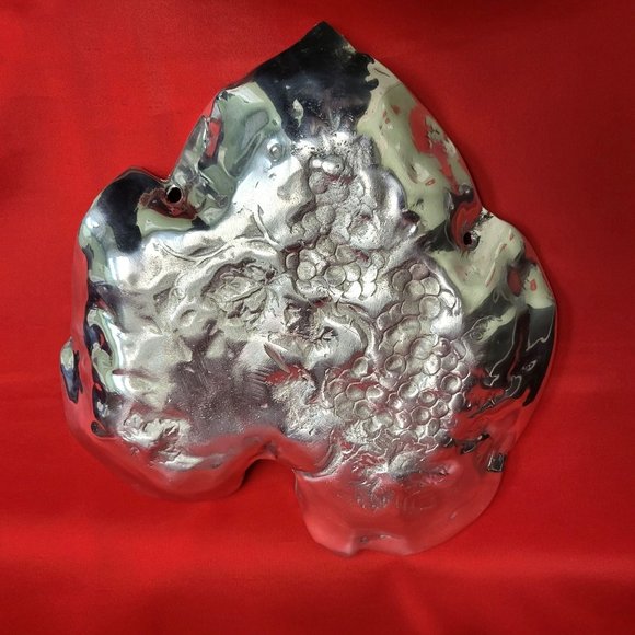 Vintage Grape Leaf Silver Tone Wall Hanging Decor - Picture 6 of 13